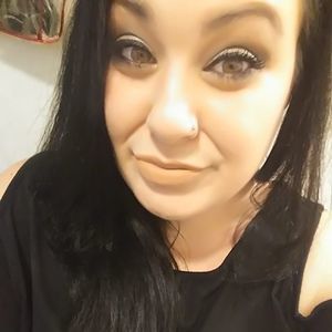 Meet your Posher, Sheena